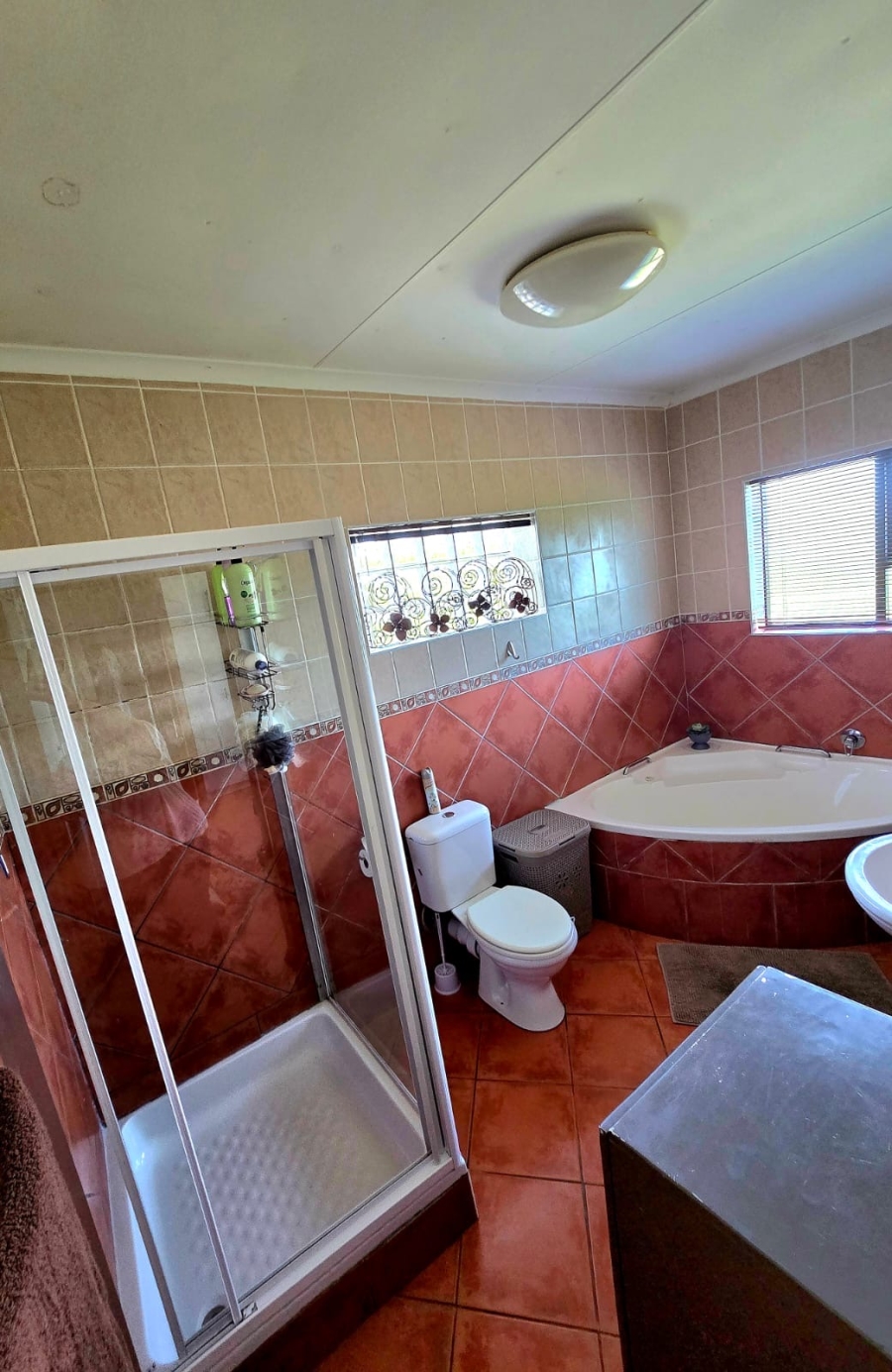 4 Bedroom Property for Sale in Paradise Beach Eastern Cape